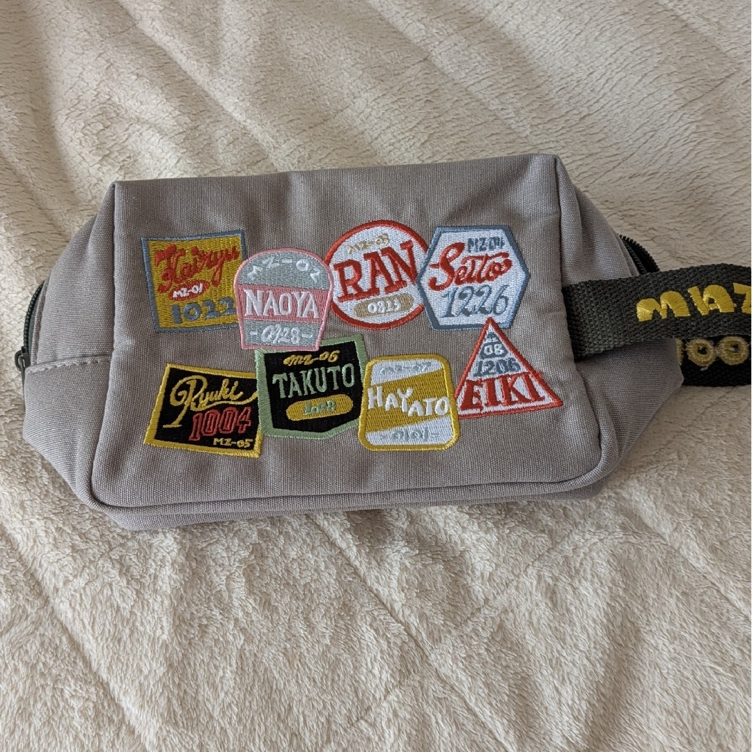 MAZZEL ROOM ポーチ未開封 未使用】MAZZEL ROOM まぜべや ポーチの通販 by