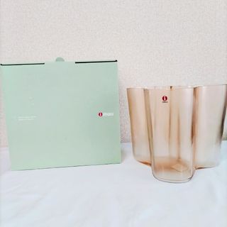 iittala - イッタラ/ヨルマ・ヴェンノラ/Leinikki/花瓶の通販 by rima