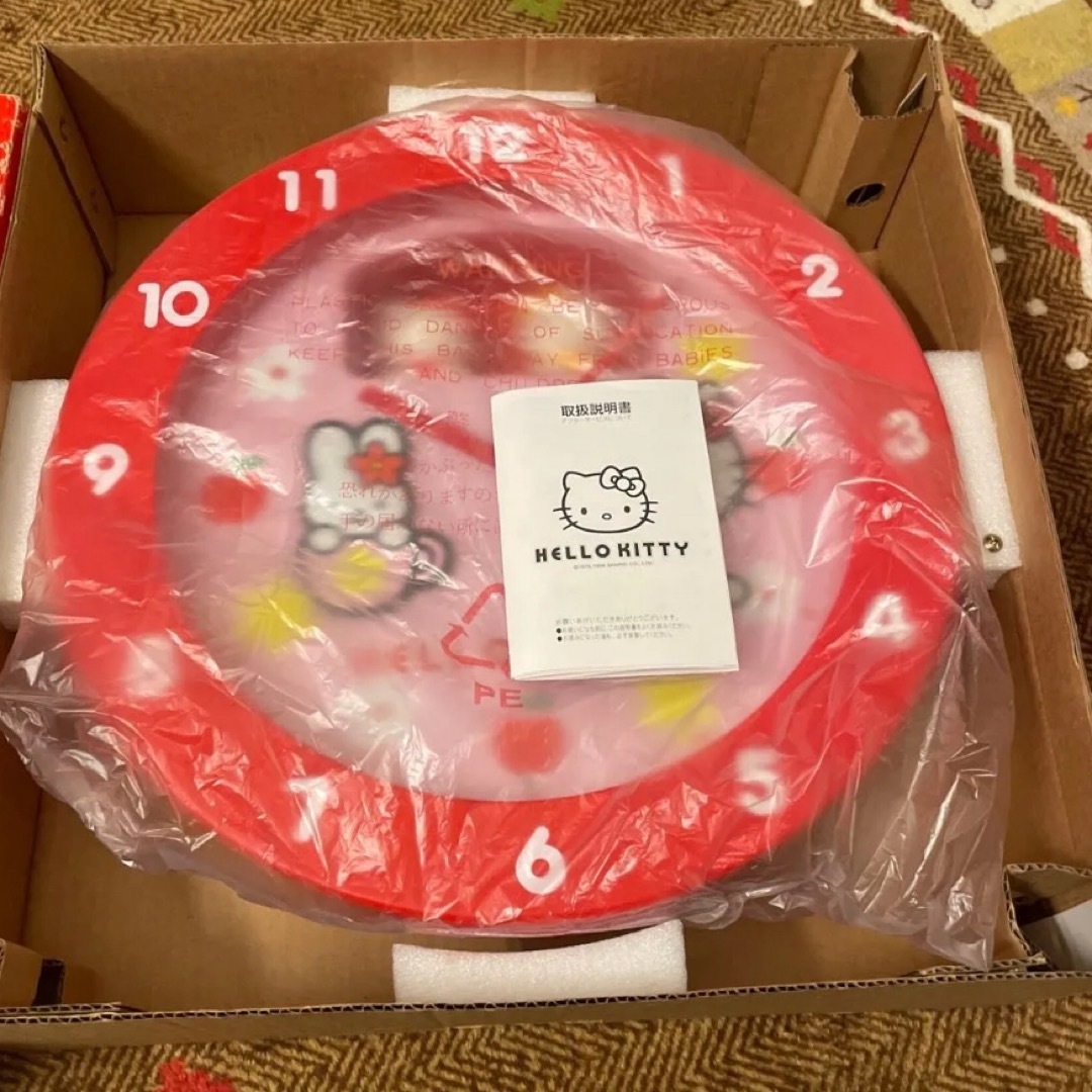 HELLO KITTY ハローキティ りんご 振り子時計 箱付き HELLO KITTY