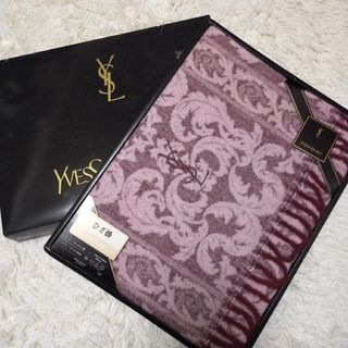 Yves Saint Laurent（毛布）のフリマアイテム一覧