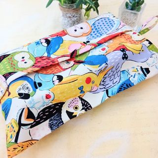 オランダHooijkaas社製、純銀835S『ミニチュア・子供をお仕置きする父