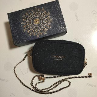 CHANEL - CHANEL 2025年ホリデー期間限定ノベルティポーチ 紺✕金