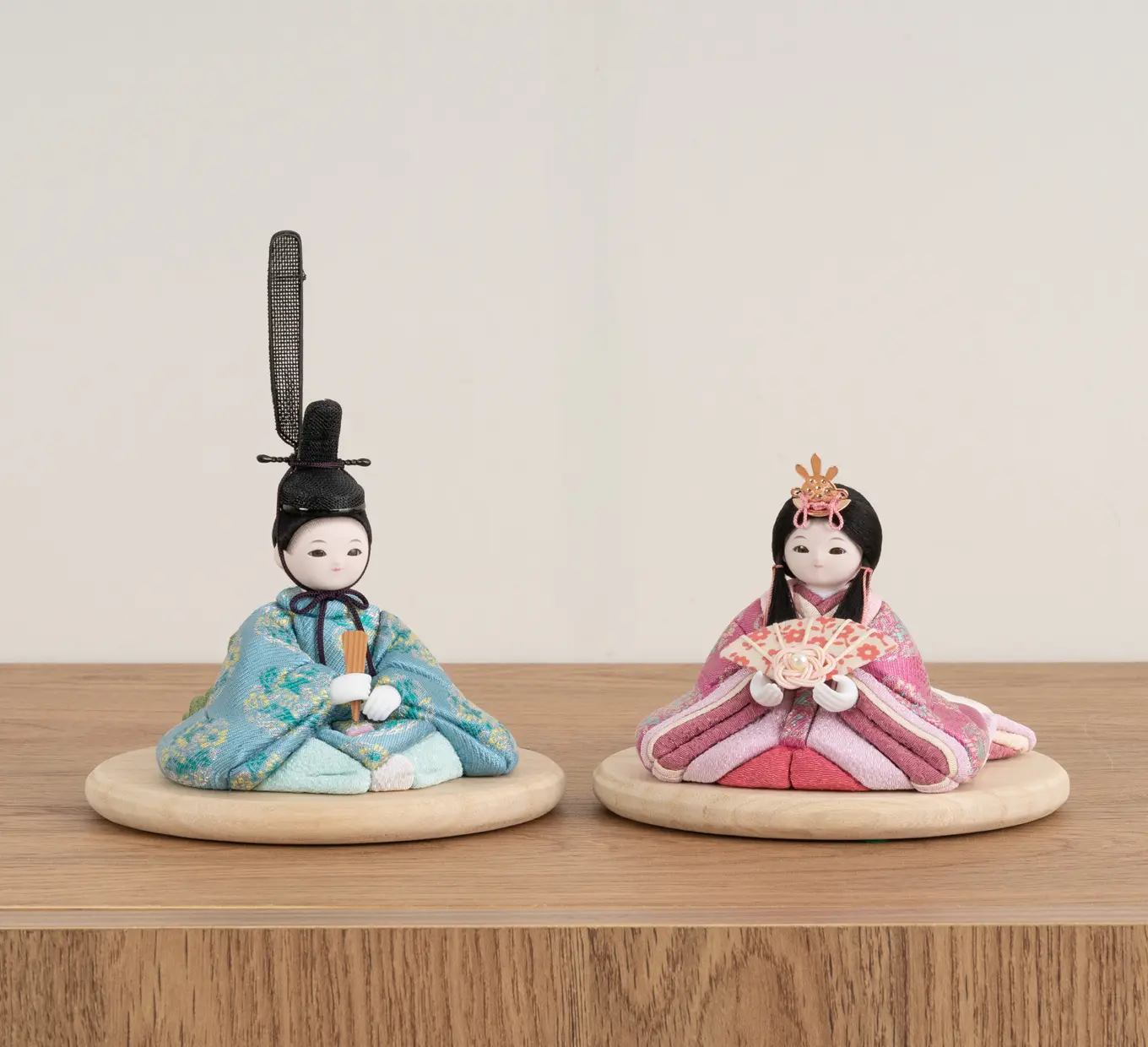 雛人形「木製玉台（Sサイズ用）」｜雛人形の通販 ふらここ