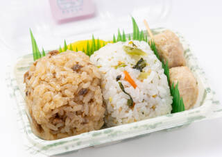 おにぎり2個と玉子焼き 790円｜日本橋浜町 えび寿屋 - くるめし弁当