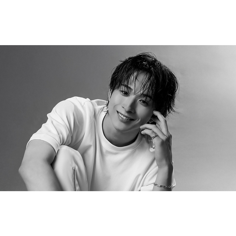 澤本夏輝 1stフォトエッセイ『きらきらじゃない、僕の輝き方』【@Loppi