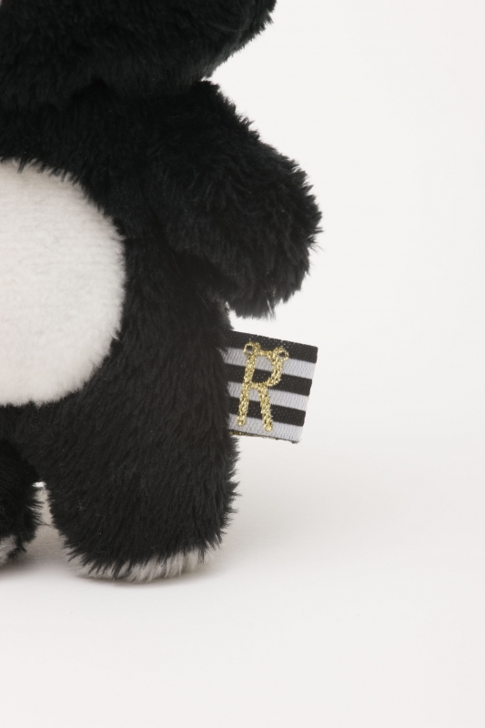 モノクロリラックマ』テーマ ぬいぐるみキーホルダー クロ