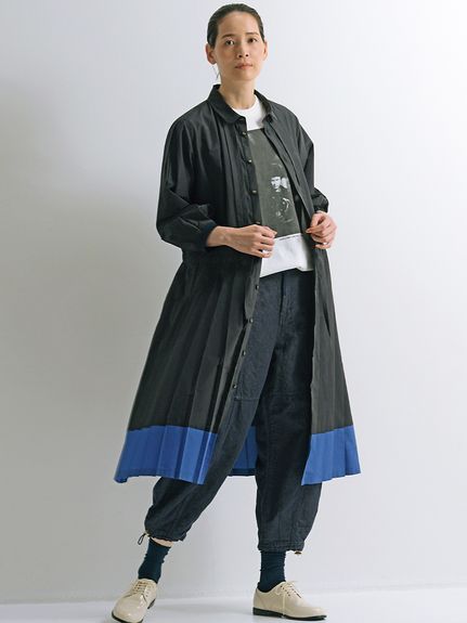 Vert インパクトタイプライタープリーツ加工(前開き・裏地無し