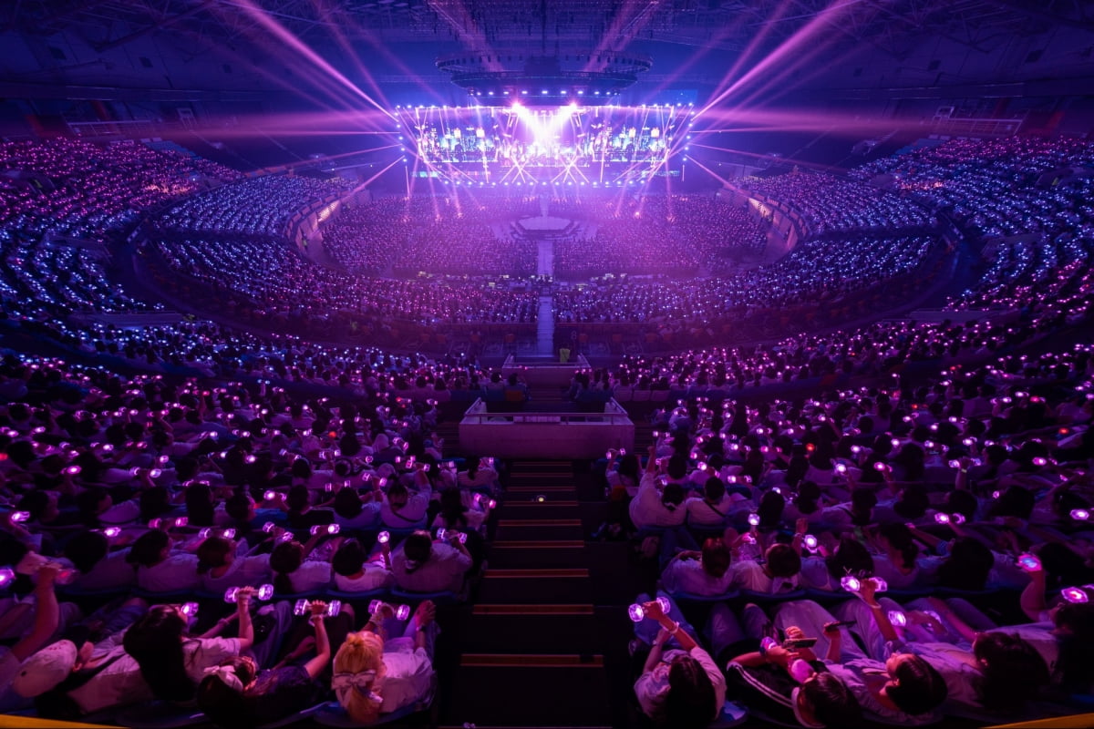 バーチャルアイドルグループPLAVE、初のアジアツアー成功裏に終了