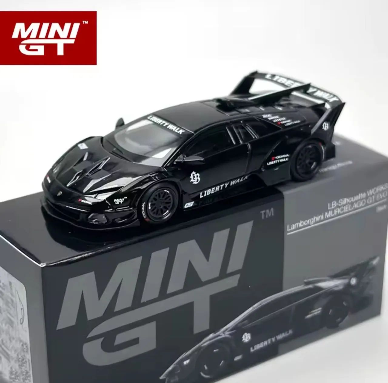 Míni GT Lamborghini huracan e countach lbwk lacradas - Hobbies e