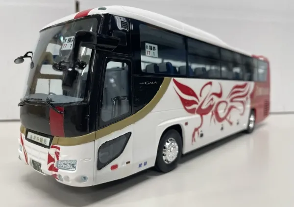 フジミ1/32いすゞガーラ 永平寺観光バス｜車・AUTO｜プラモデル・模型