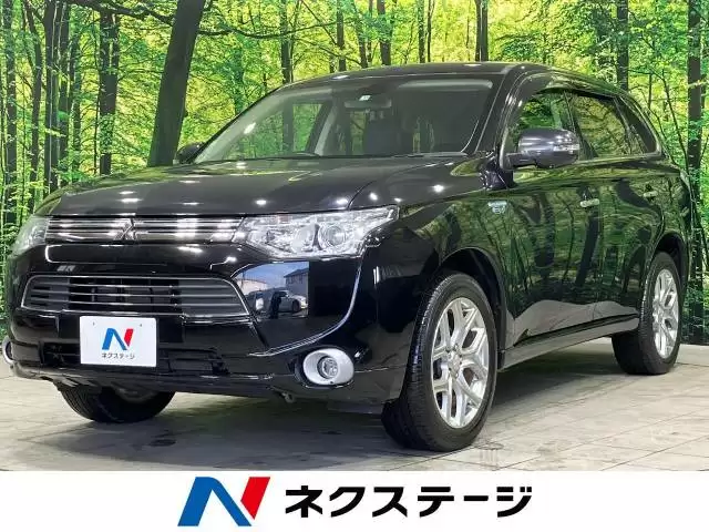 三菱の7人乗りSUV「アウトランダーPHEV」の特徴や魅力を徹底解説