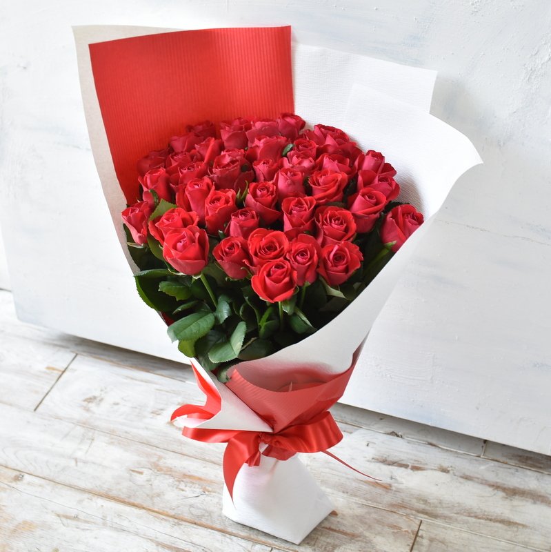 34本の赤バラの花束｜札幌の花屋｜さとうはなみつ｜9年連続、年間1.2万