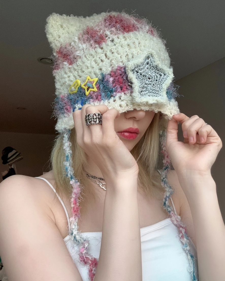 LE SSERAFIM 宮脇咲良の可愛すぎる猫耳ショットが話題に | 話題の投稿