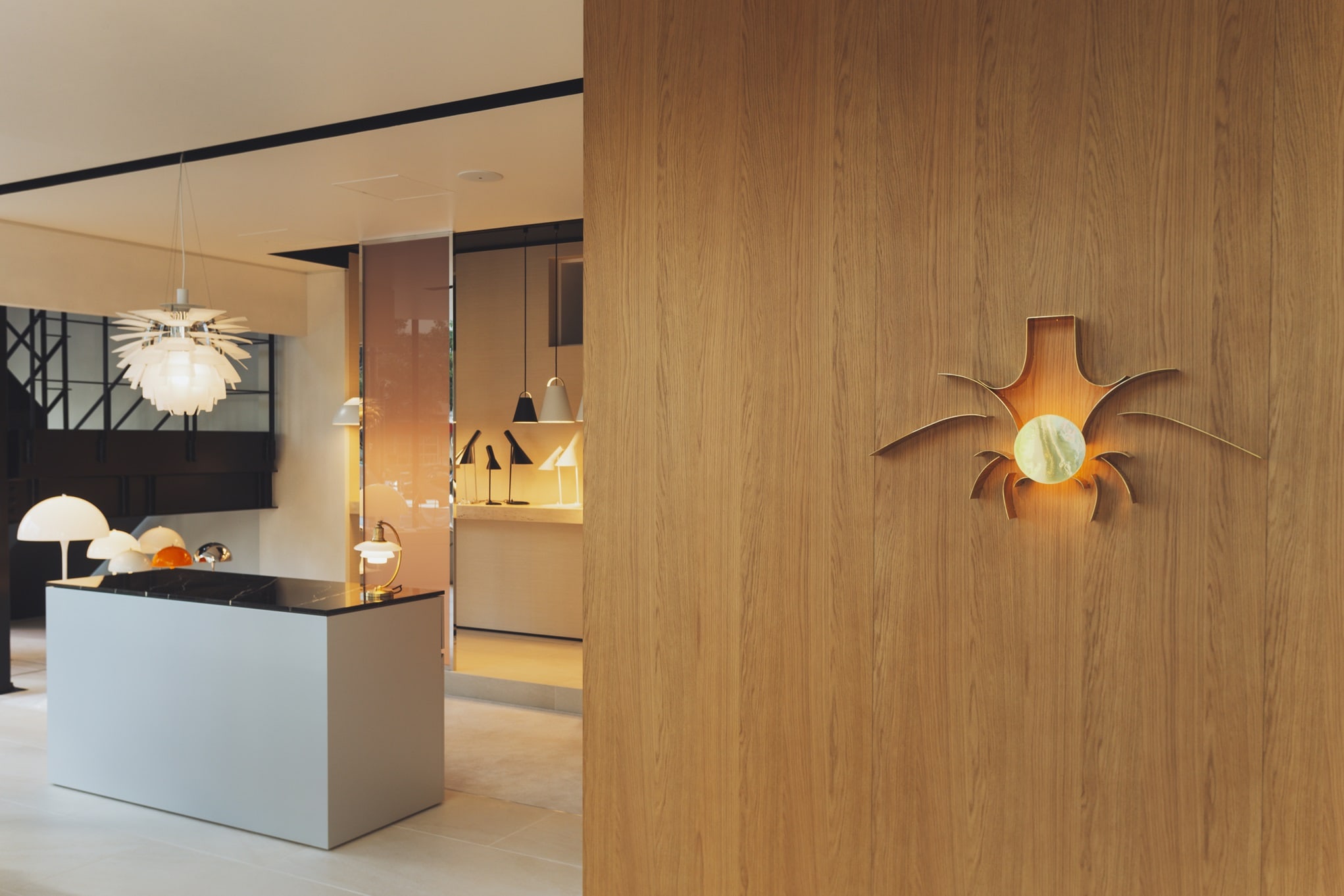 デンマークの照明ブランド「ルイスポールセン」、世界初のストアを青山