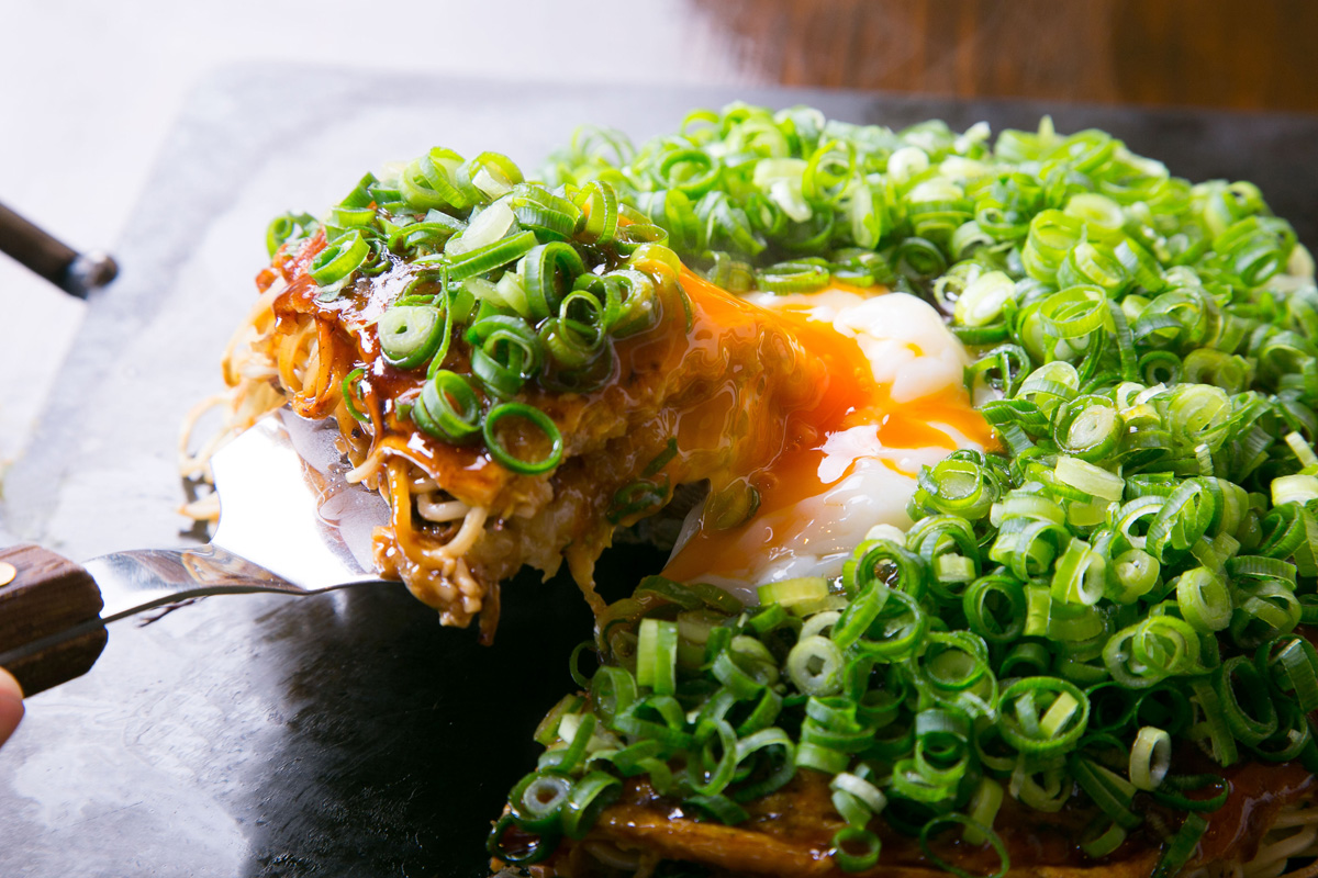 広島のソウルフード！地元ライターが案内する絶対食べたいお好み焼き5