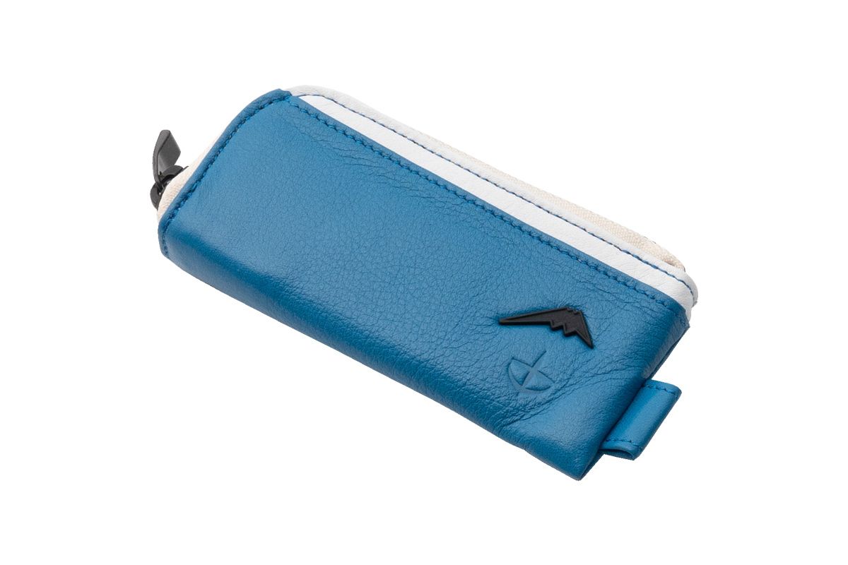 KUSHITANI×ガンダムのコラボギア発売！ザクモデルグローブやシャア