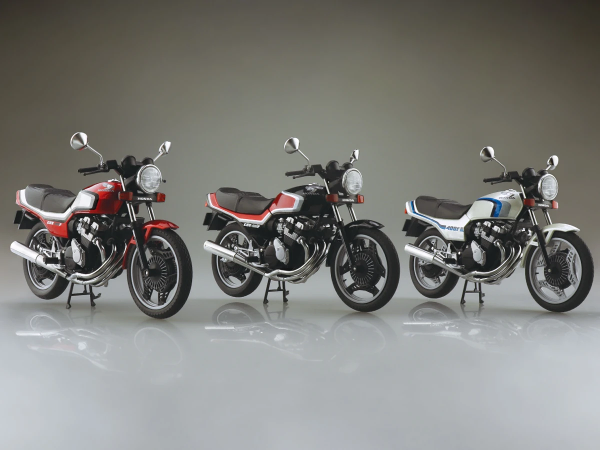 新製品】アオシマより1/12サイズ「CBX400F」の追加カラーが登場！ 2型