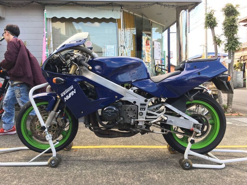 KAWASAKI ZXR400 Custom - Webike Magazine