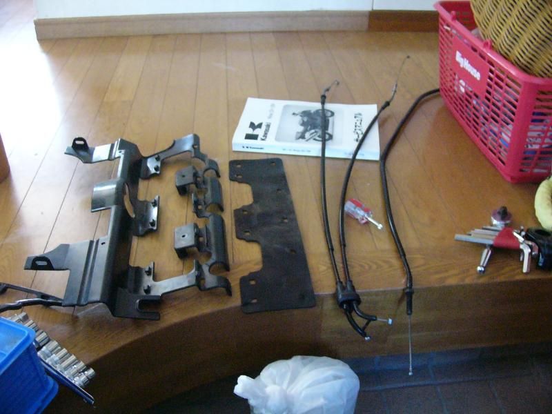 KAWASAKI ZX-12R「ツー中止でヘッドばらし。」 | ウェビックコミュニティ