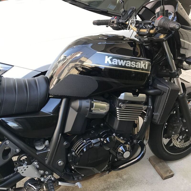 KAWASAKI ZRX1200ダエグ「エキセントリックカラー スタンドフック