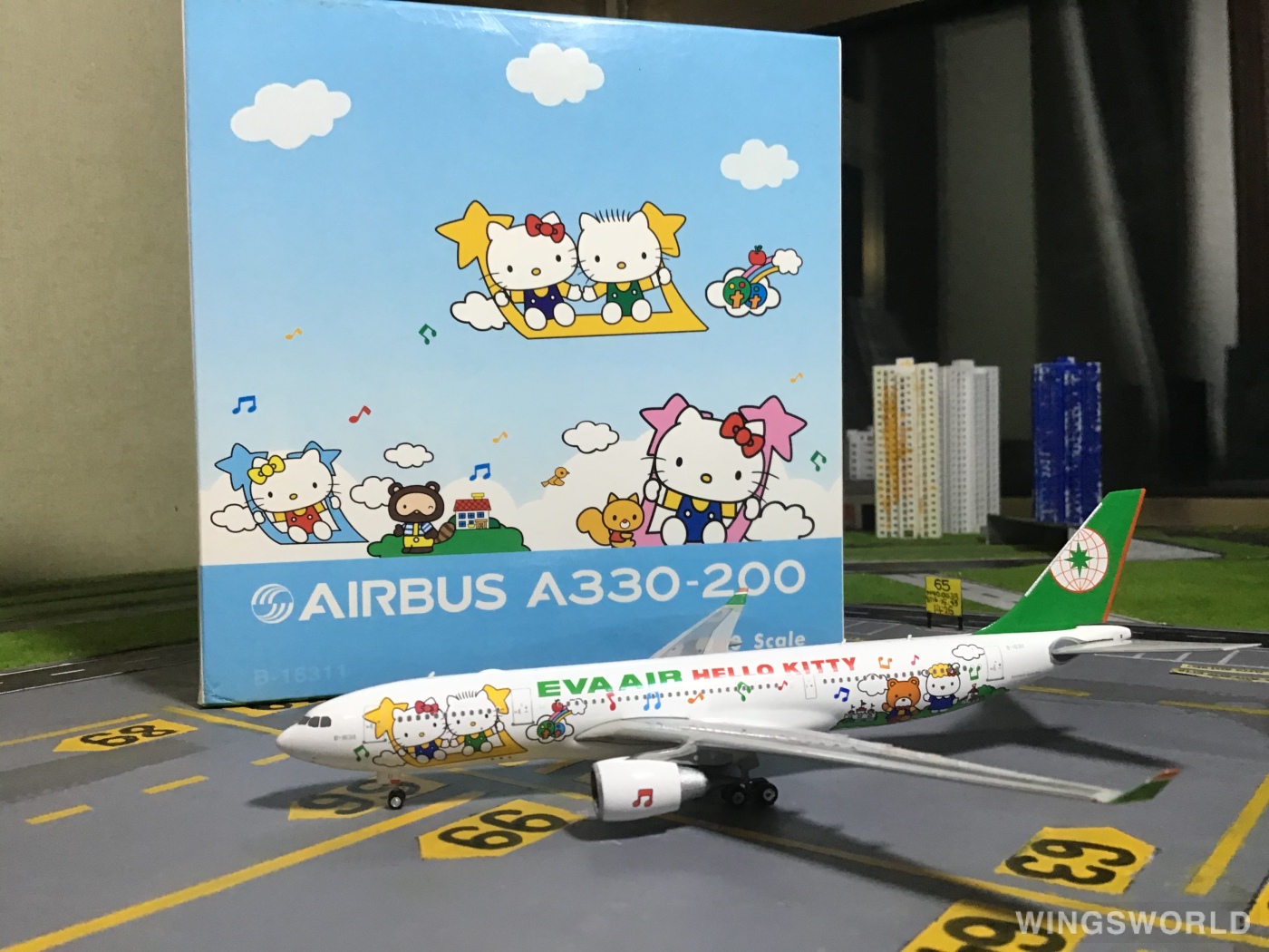 Phoenix 1:400 Airbus A330-200 EVA Air 长荣航空PH04005 B-16311