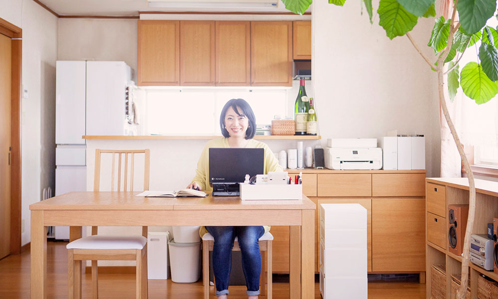 カリスマ整理収納アドバイザーの片づけPart1 無理して捨てない枠決め