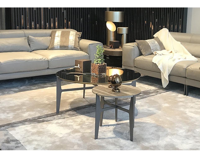 IDO センターテーブル（ラウンドタイプ）(イド―)/Natuzzi Italia