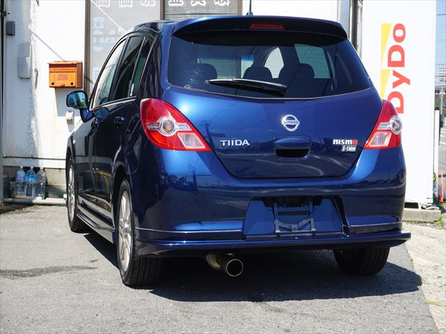 日産 ティーダ 1.8 18G 6速MTニスモチューンショックマフラー の中古車