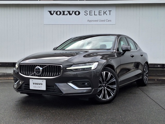 ボルボ S60 アルティメット B4 の中古車詳細 (5,000km, プラチナ