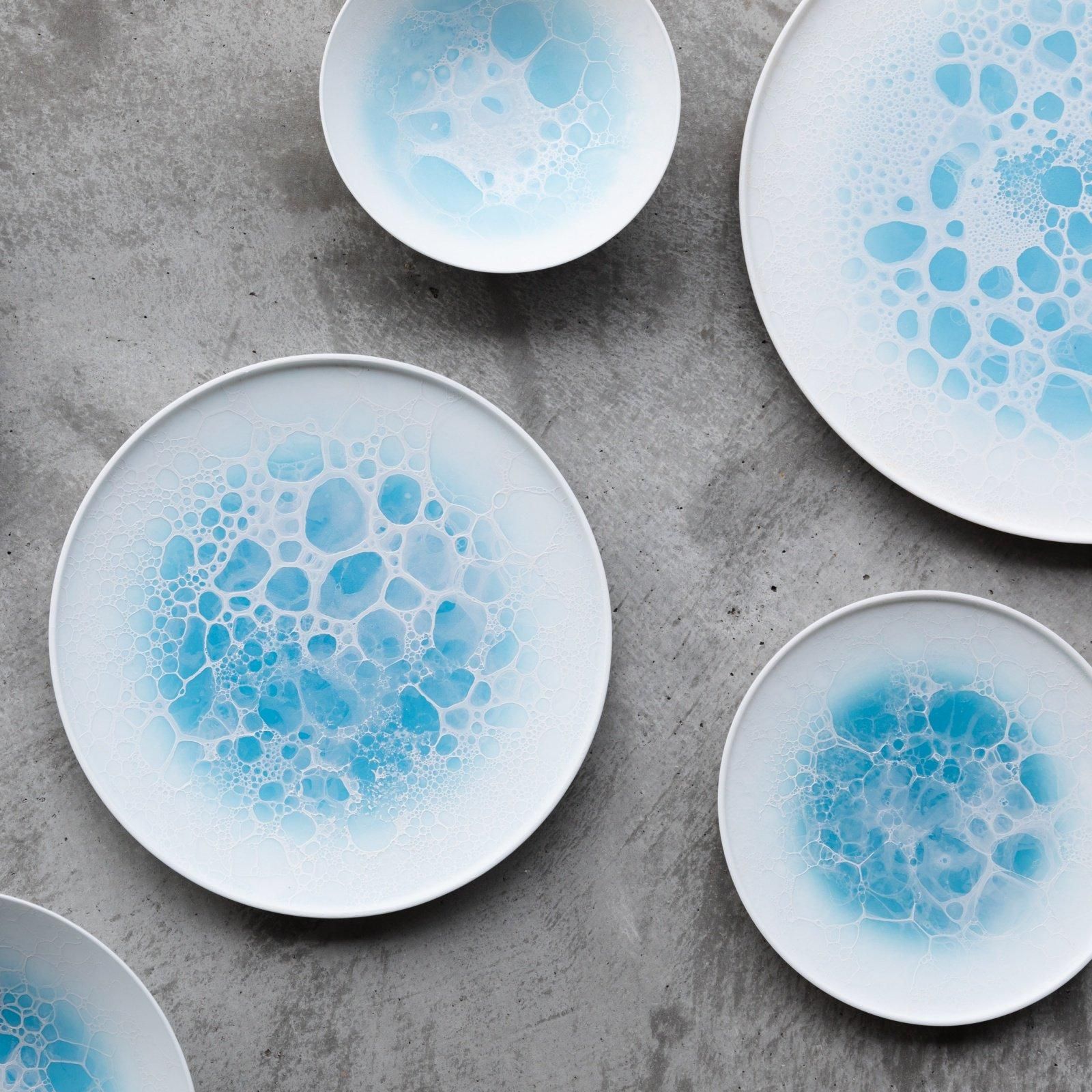 泡 frame ラウンドプレート 26cm Blue - 有田焼窯元 やま平窯 公式