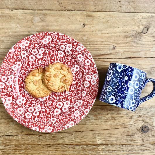 イギリス食器 Burleigh レッドキャリコ プレートM｜バーレイ正規輸入