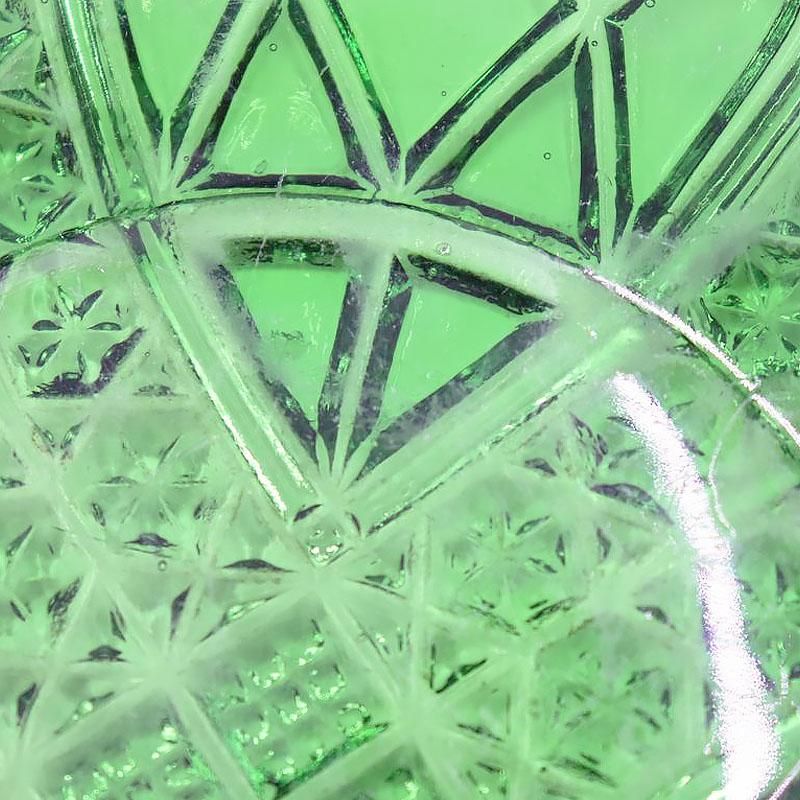 大皿 プレスガラス グリーン 昭和初期 直径23.5cm