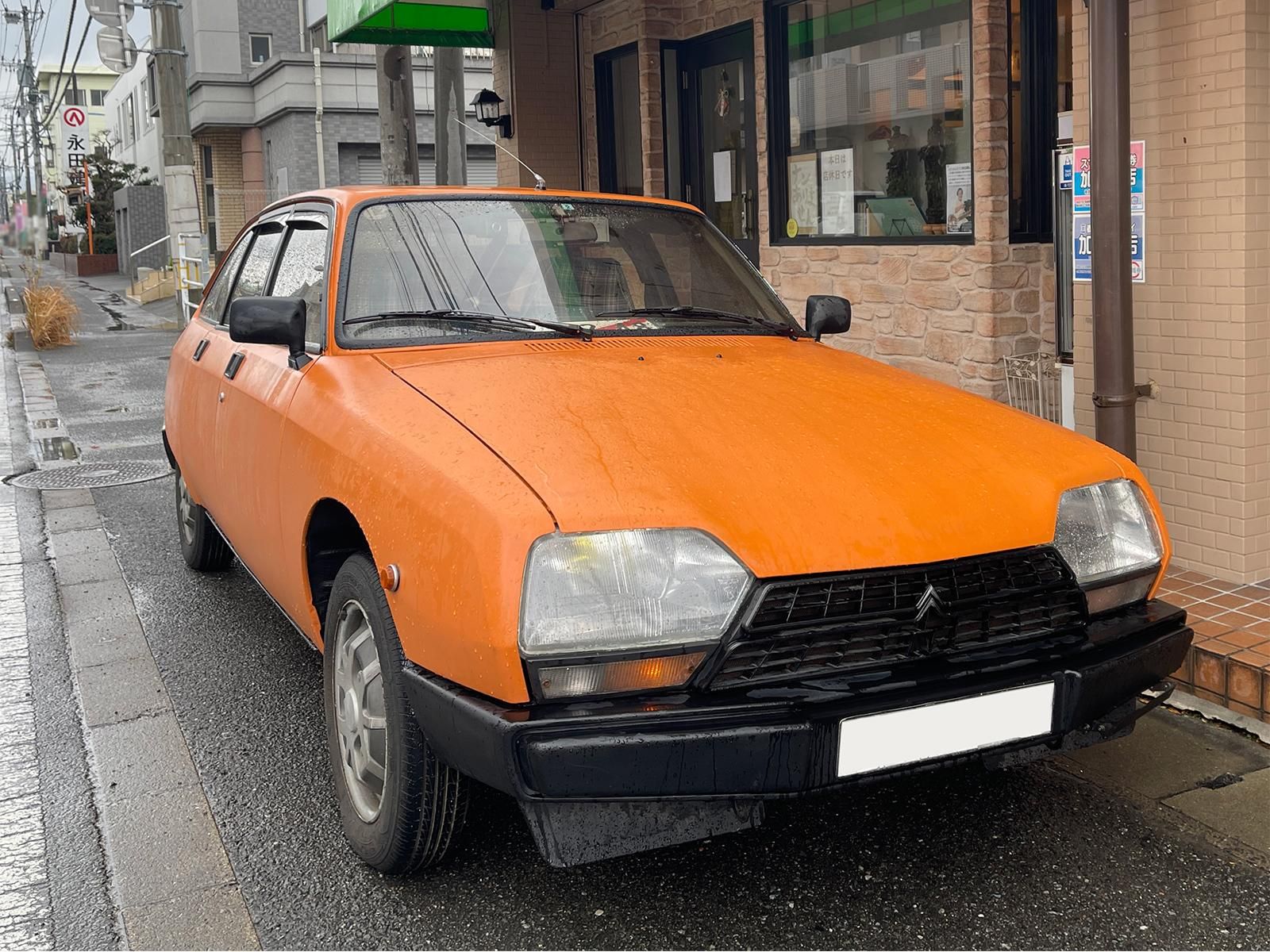 古い年式で塗装が劣化したシトロエンGSを自分で塗り替えた事例(セレン