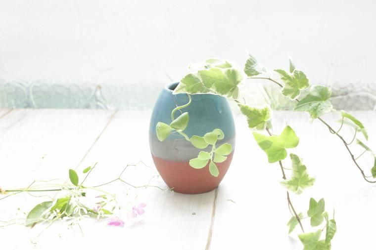 やちむんの花器 花瓶 一輪挿し 新築祝 沖縄ギフト 引き出物 datta