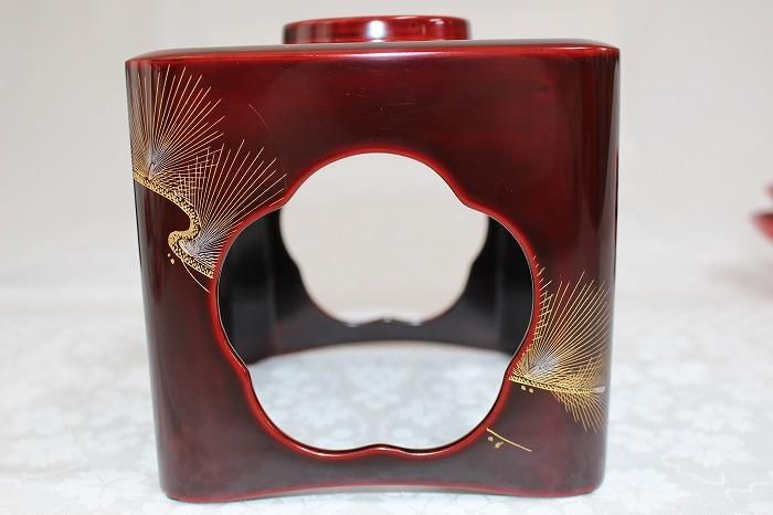 I-421輪島塗本木地造溜塗枝松文沈金蒔絵屠蘇器揃え 蒔絵師福久勝利作