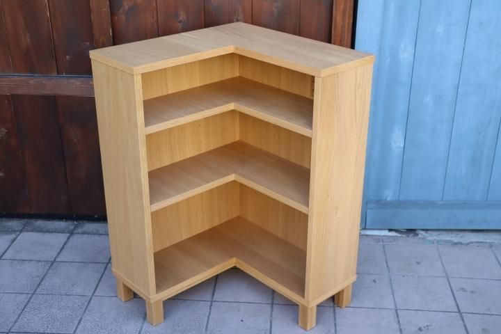 人気のMUJI(無印良品)のオーク材 薄型ラック・16cm・コーナー用です