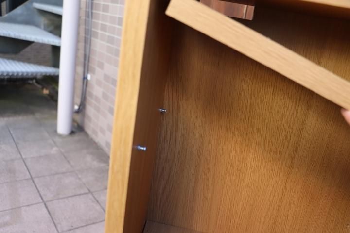 人気のMUJI(無印良品)のオーク材 薄型ラック・16cm・コーナー用です