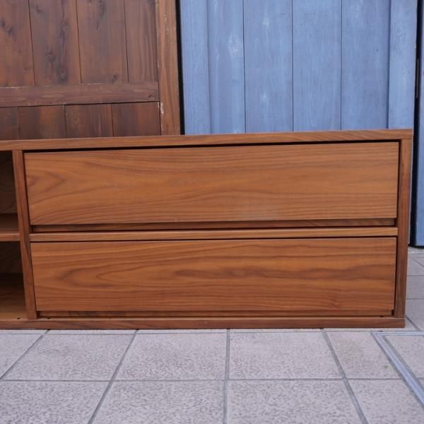 人気の無印良品(MUJI)のウォールナット材 スタッキングキャビネット・A