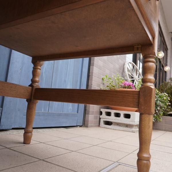 葉山ガーデン取扱いの北海道旭川家具メーカー勇峰工芸のナラ材を使用