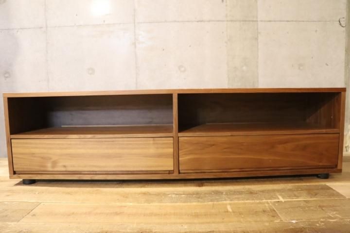 人気の無印良品(MUJI)のウォールナット材 スタッキングキャビネット