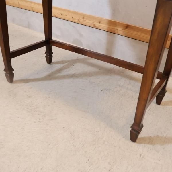 アメリカのメーカーThe Bombay Company(ボンベイカンパニー)の