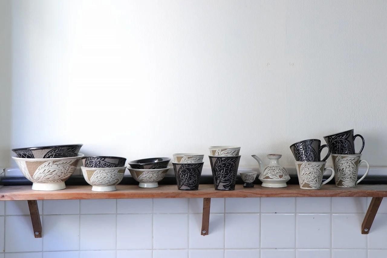 魚文 - 育陶園 やちむんの窯元｜沖縄の陶器 和食器などのオンライン通販