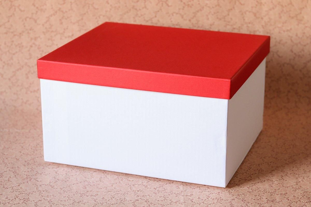 岡崎順子 和食器通販｜さわらぎ おひなさま黒三段赤生地