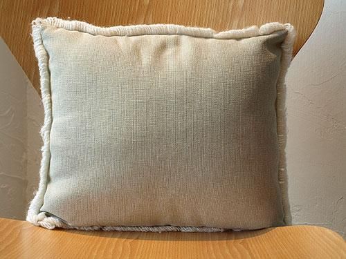 スウェーデンヴィンテージクッションホワイト雪柄 - presse 北欧