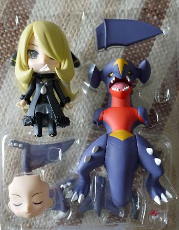 ポケモン初の女性チャンピオンが「ねんどろいど」に登場！ - 価格.com