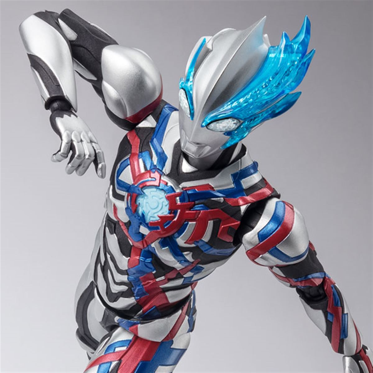 12/16まで限定価格！ マックストイ ウルトラマン クリアブルーラメ
