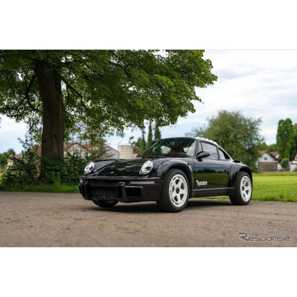 ポルシェ『911』がオフロード車に！ 独ルーフが『ロデオ』量産モデルを