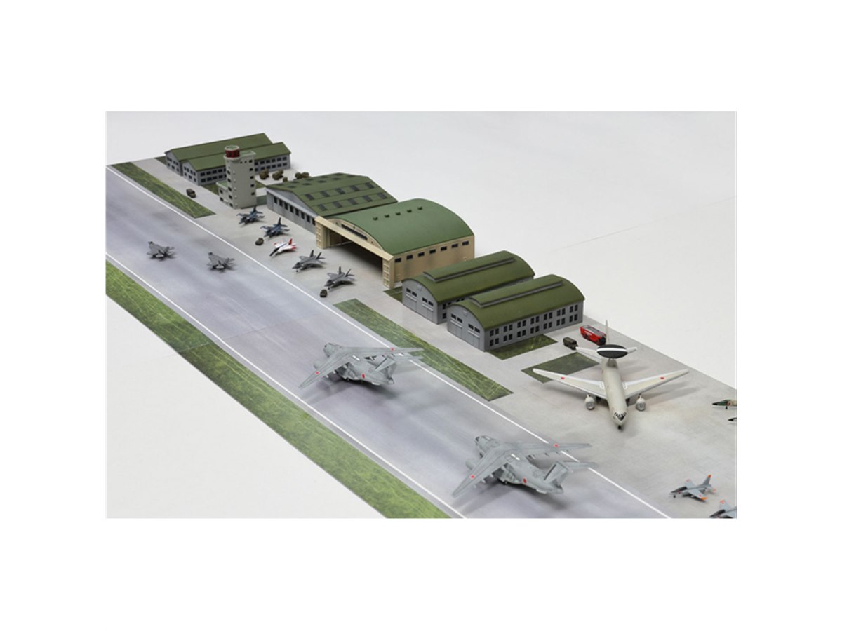 F-35やC-2、AWACSなどが付属する「1/700 航空自衛隊基地 2」ジオラマ