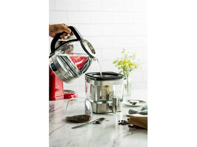 キッチンエイド、冷蔵庫から直接注げる「コールドブリューコーヒー