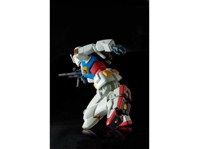 バンダイ、“工業デザイン視点”で設計したガンプラ「HG 1/144 ガンダム